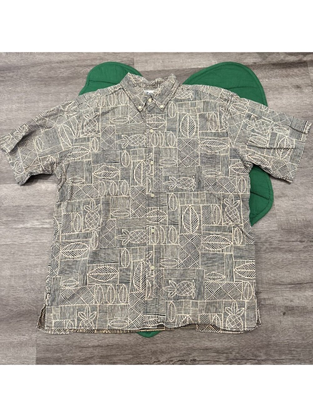 Reyn Spooner Hawaii Mens Large Geometric Pineapple Print Aloha Hawaiian Shirt